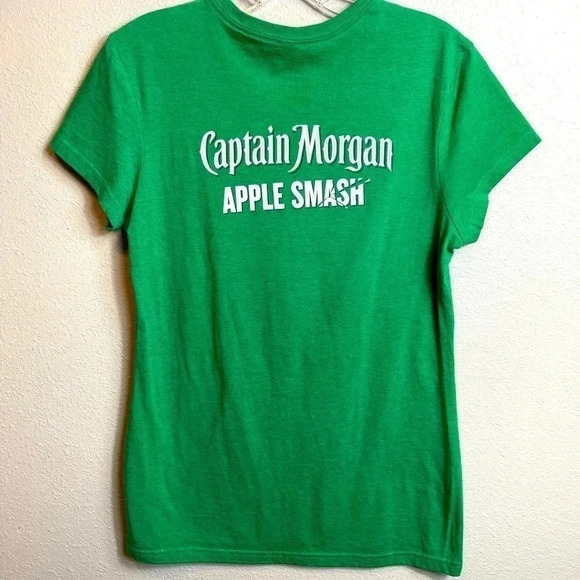Womens How Bout Them Apples Smash Captain Morgan rum t shirt - Picture 8 of 9